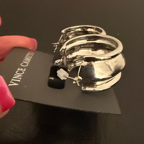 Vince Camuto Hoop Earrings.  Brand new! - Picture 4 of 5